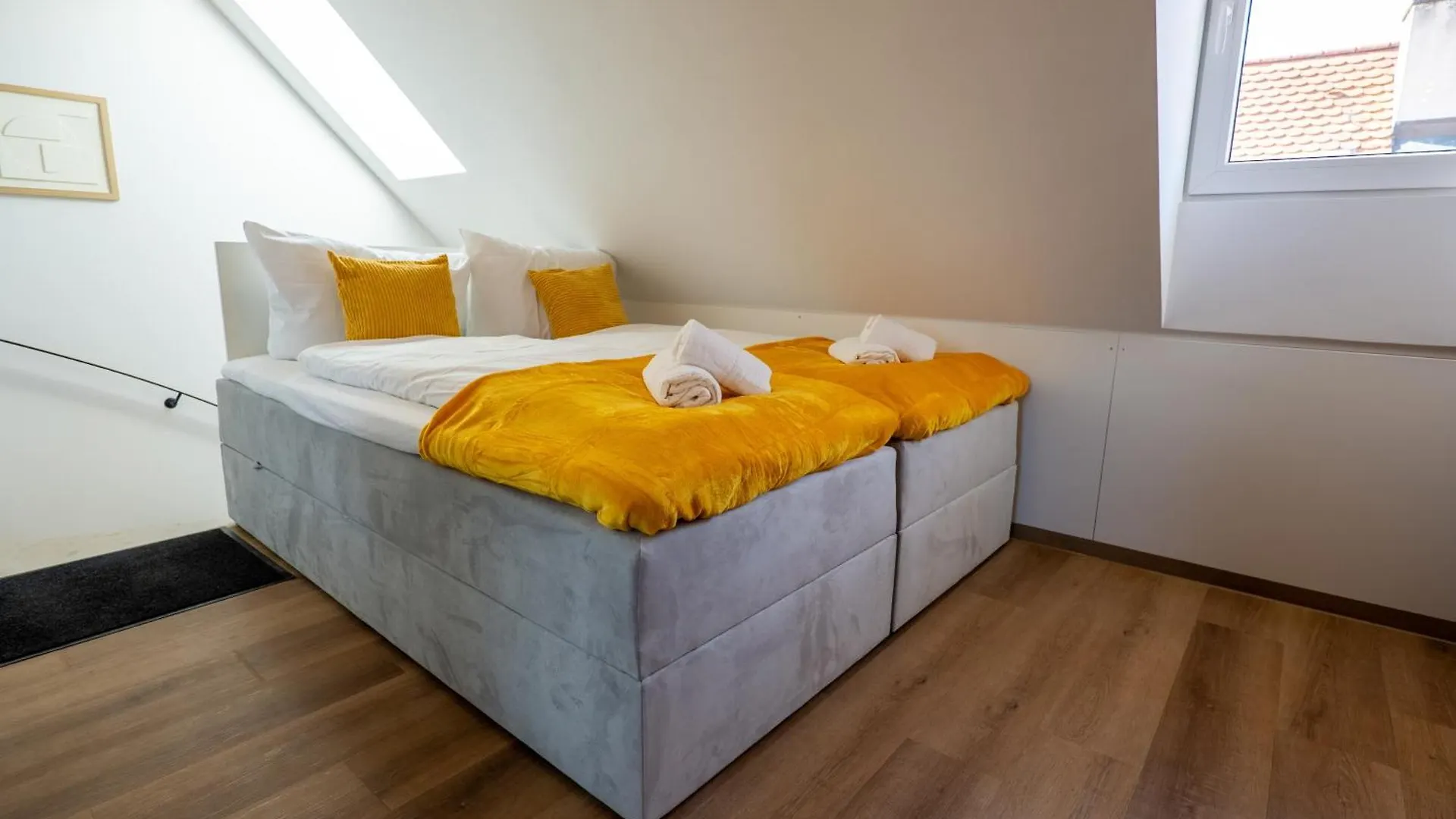 Mihalca Studio Apartments Guenzburg 0*,